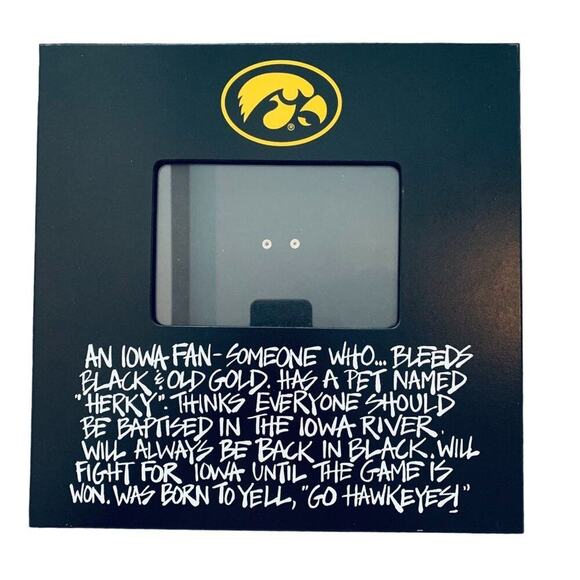 Iowa Hawkeyes Officially Licensed 12"x12" square wooden  frame for 4x6 photo - Picture 1 of 3